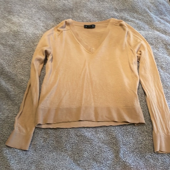 Club Monaco Zaydie Merino Wool Sweater - Picture 6 of 8
